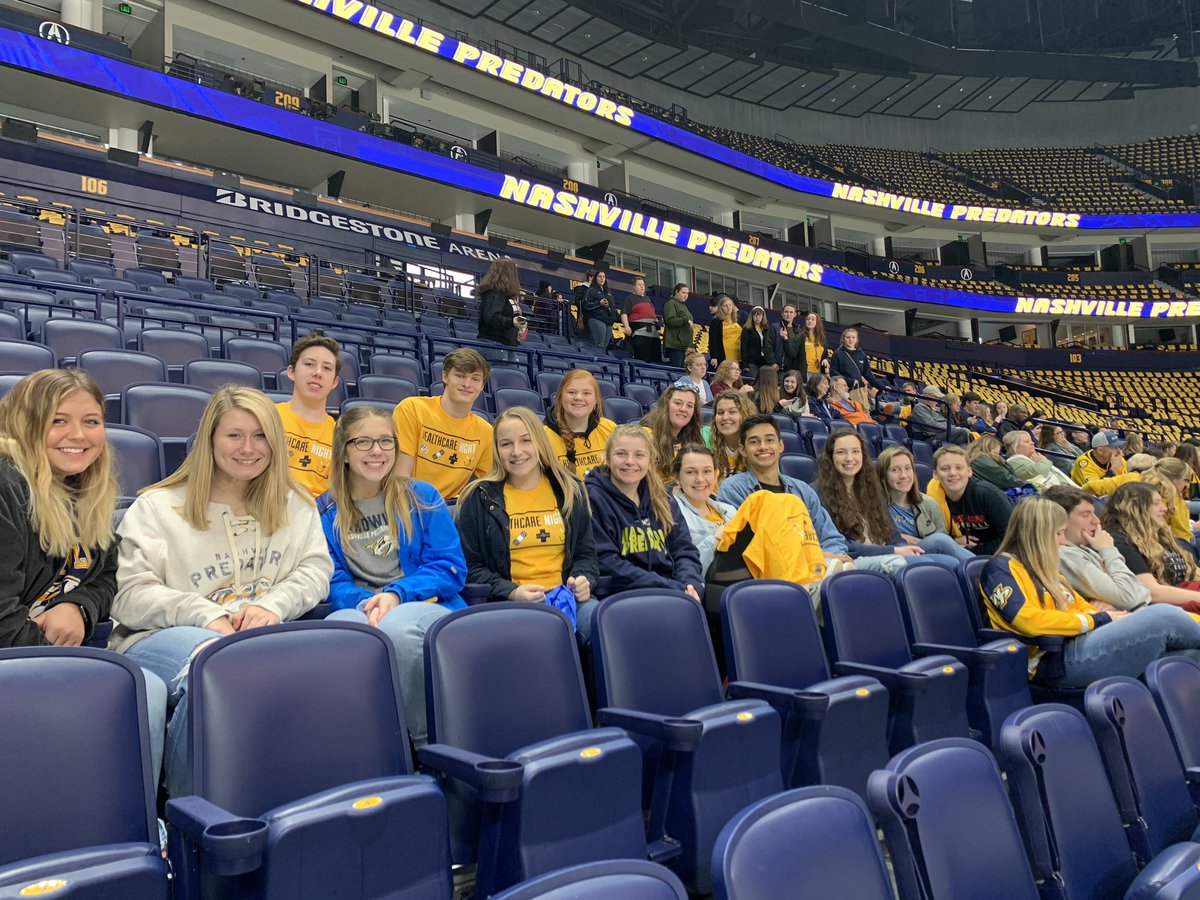 kellylewis2018's tweet photo. A little fun before the Preds game. 🏒🥅💙💛 #ccsstn  #cheathamcubs #HOSA https://t.co/yy933gnXkx