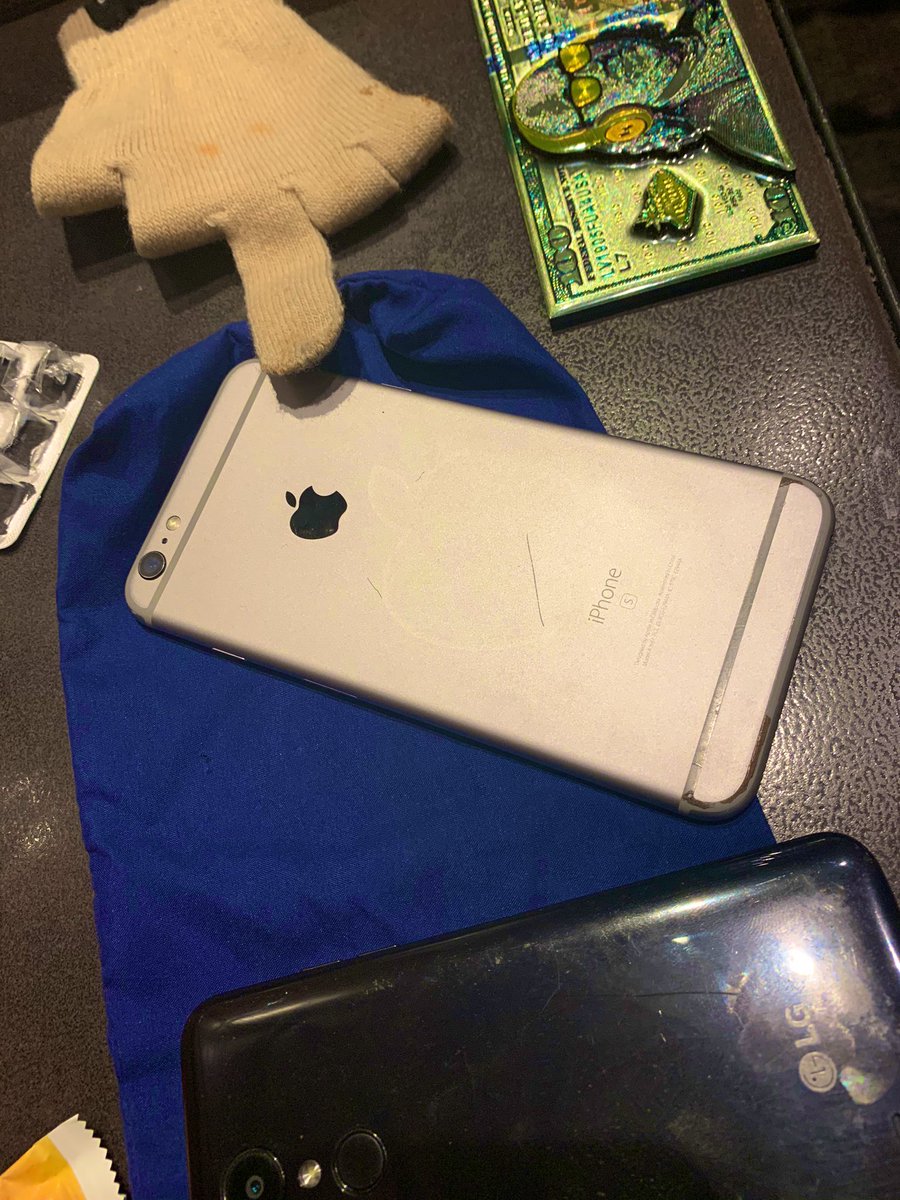 theMarqueta3's tweet photo. 🔌🔌🔌 ☎️📟🔋 #4sell • #iphone £ #lg ~ #keestorez • #msez | #popup }} #keestoRez _ #storez https://t.co/ytykqoQszR