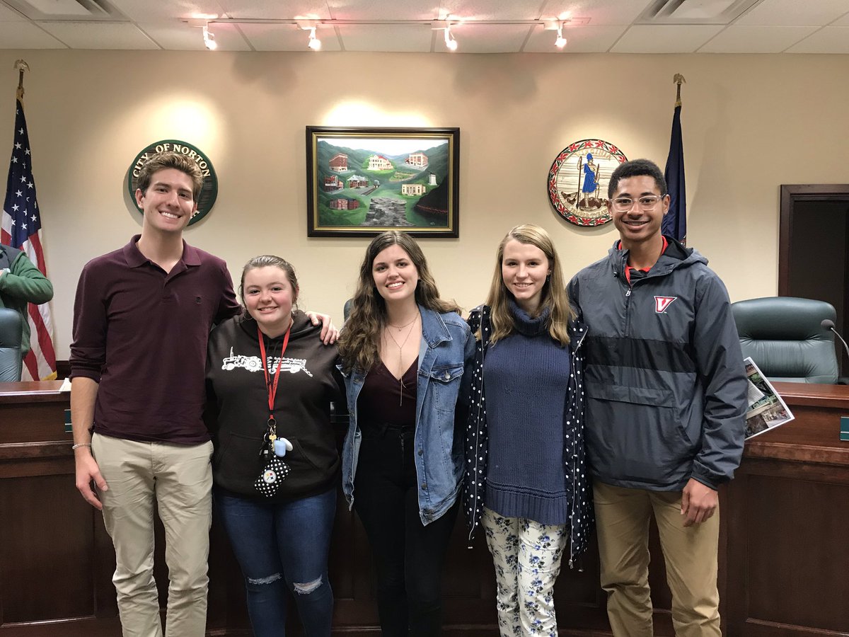cityofnortonva's tweet photo. It was great to have these @UVAWise students attend our City Council meeting this evening to learn more about our community and region. https://t.co/h2fVizfyMl