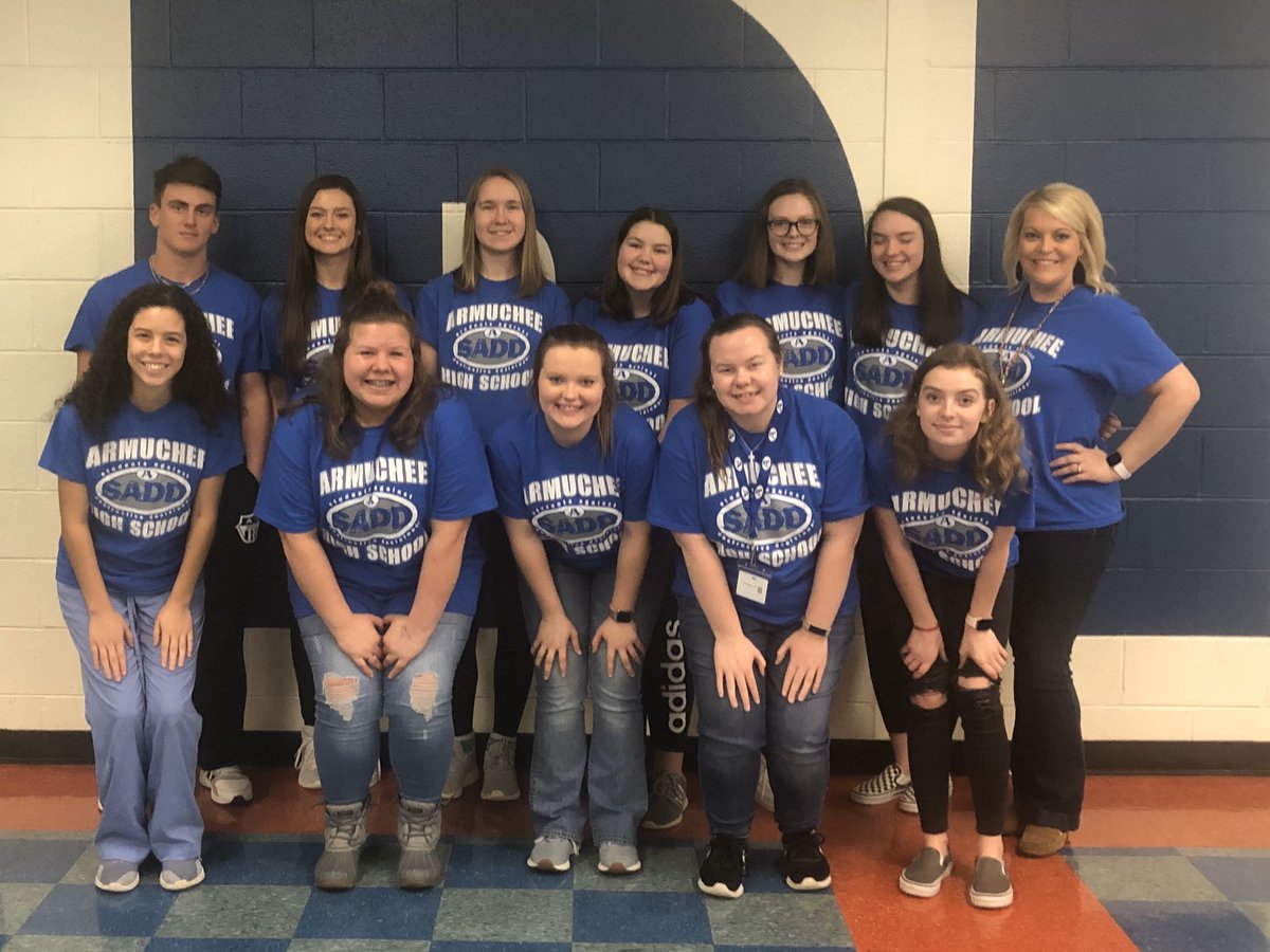 ArmucheeSADD's tweet photo. Happy #SADDShines Day at AHS! This month we are focusing on Personal Health and Safety. Thanks to this special group of Tribe Leaders for leading the way! @SADDnation #ATribeandTrue https://t.co/UzEVio4FVZ