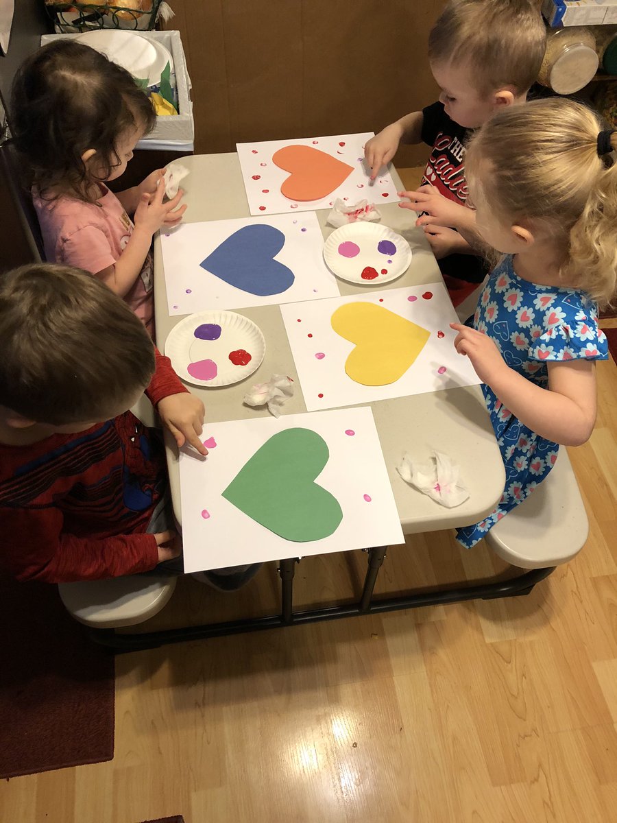 MissAlexisBrink's tweet photo. Took a little break from social media but we are back! These kiddos did an awesome job working on their Valentines Day crafts and making “Caring Cards” for their friends at school 💕 https://t.co/52nF9g7YJ6