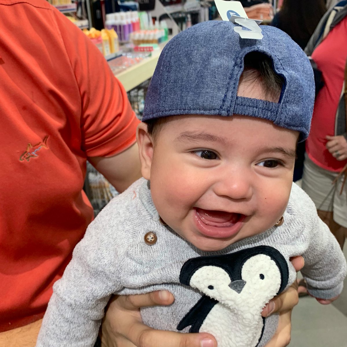 Buenoash's tweet photo. People think I’m crazy for wanting another baby...but like how could you not when you see this face everyday?! https://t.co/PxZhHXK5X1