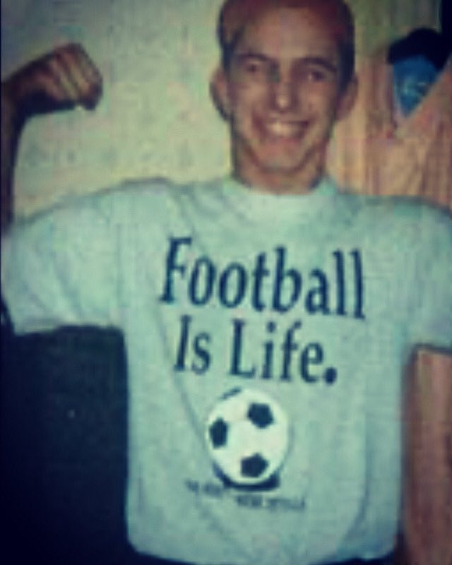 alanmunroe1's tweet photo. 18yrs since you were taken away lad miss ya laa ❤️ #nomoreknives https://t.co/R60tqjatKi