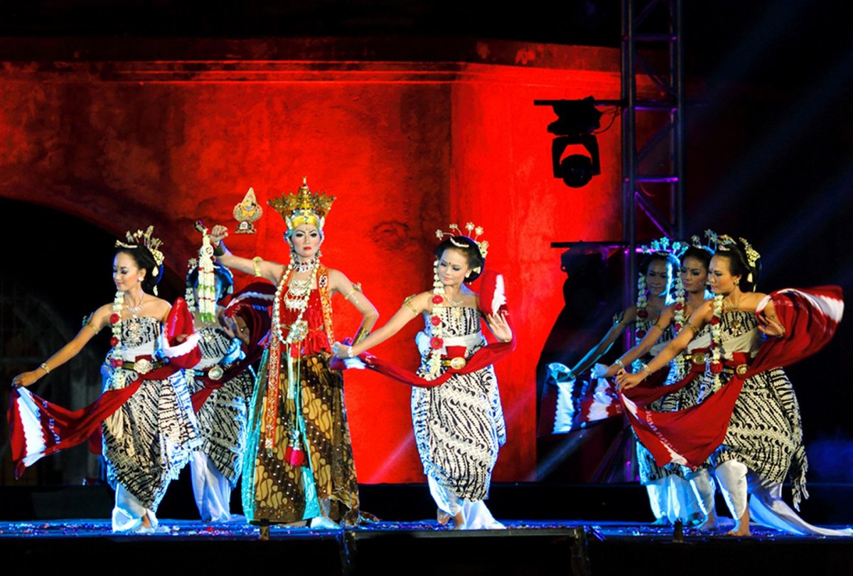 Top 100 Calendar Event 2020, Ada Yang Dari Indonesia Loh!

Indonesia memang tak pernah absen dalam urusan acara, Pariwisata di Indonesia pun makin dilihat mata dunia, Apa aja sih? Berikut ini event Indonesia yang tembus internasional.

blog.agendakota.id/top-100-calend…