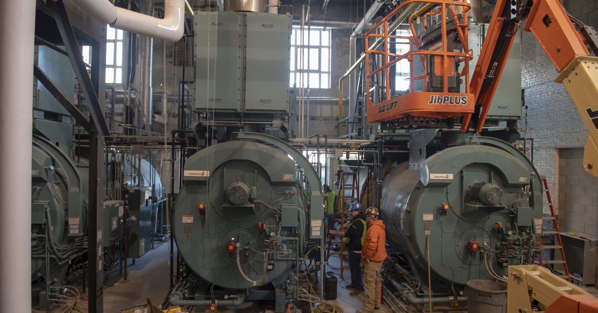 CoastGuardNews's tweet image. The largest Utility Energy Savings Contract ever awarded by the Department of Homeland Security was recently completed at the U.S. Coast Guard Academy.  cgne.ws/2uL7eS5