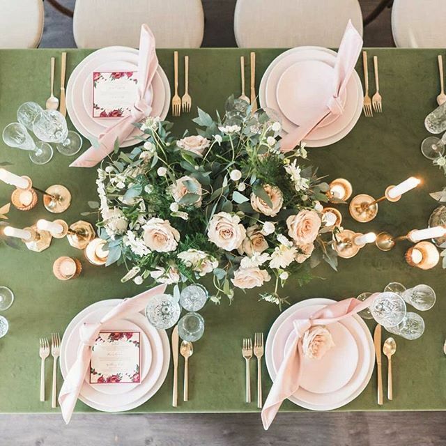 BakerParty's tweet photo. It’s #TabletopTuesday and we are in love with this spring color combination! The Fern Velvet linen and Blush napkins are the perfect pairing with the luscious florals! #BakerParty

Photo @francestangphoto | Venue @fetethevenue | Linens @gbslinens | Flora… https://t.co/UnwCGZvkUj https://t.co/7DWGvVu7xj