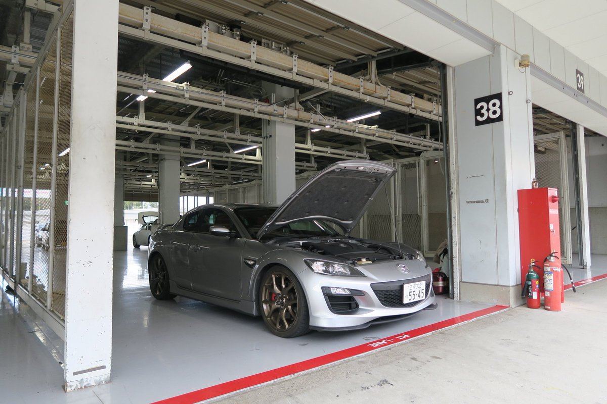 k_bunzo's tweet photo. #無言で愛車を載せて何rt来るか https://t.co/jQ0zWRsl8N