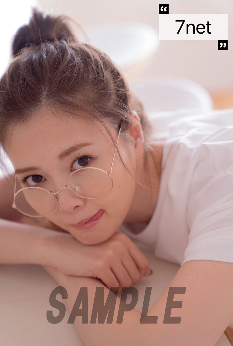 最終値下げ！白石麻衣 パスポート 直筆サイン入りパネル TSUTAYA 抽選品 最終値下げ！白石麻衣 パスポート 直筆サイン入りパネル TSUTAYA 抽選