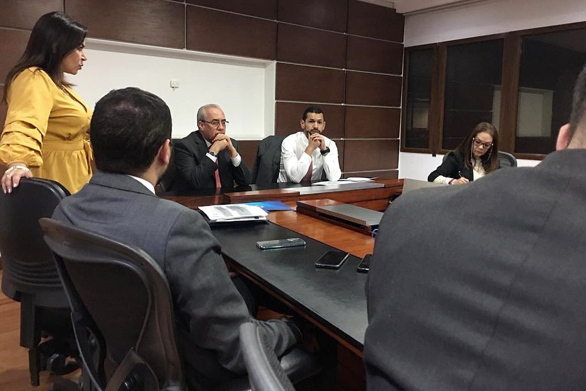 #AEstaHora sostenemos reunión de empalme con el director de la <a href="/UNPColombia/">Unidad Nacional de Protección, UNP.</a> , Pablo Elías González, para recibir informe de la entidad