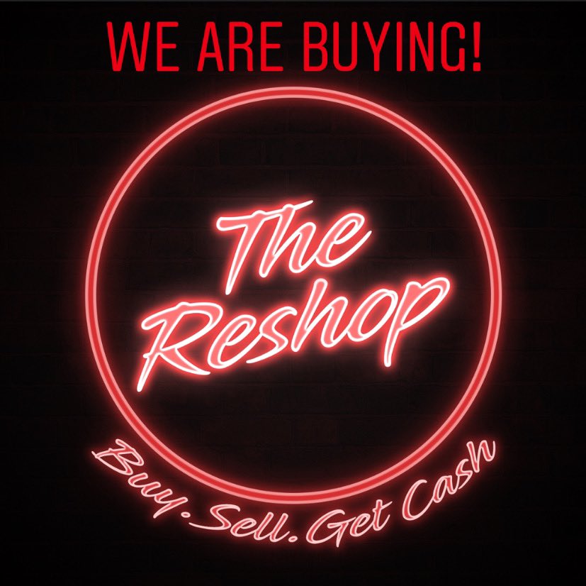 TheReshop__'s tweet photo. Do You Have Exclusive Shoes, Streetwear, or Accessories of Value And Want To Make Some Money. DM @thereshop__ With Pictures! Lets Grow Your Pockets Today💰 https://t.co/X2PkJXNyem