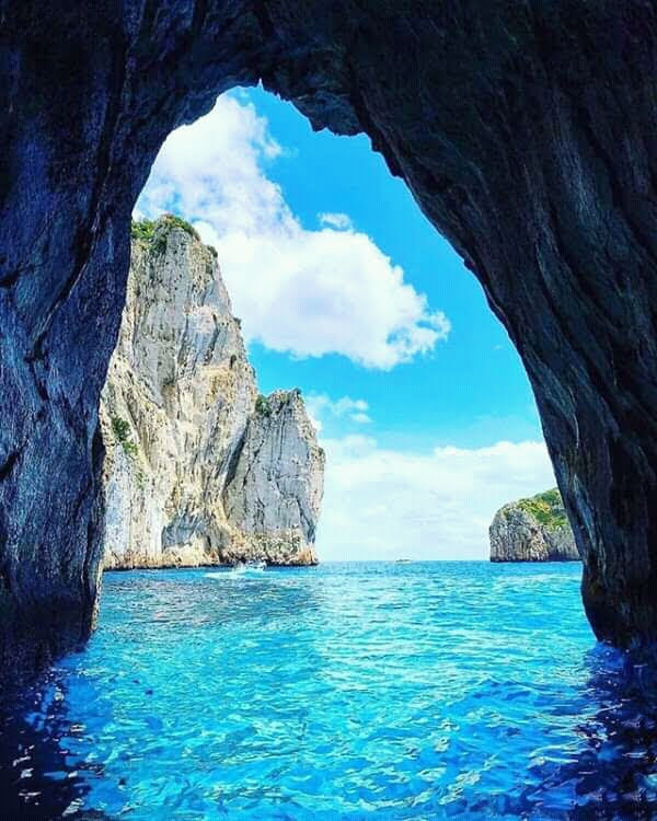 <a href="/PicPublic/">PicPublic</a> Italia