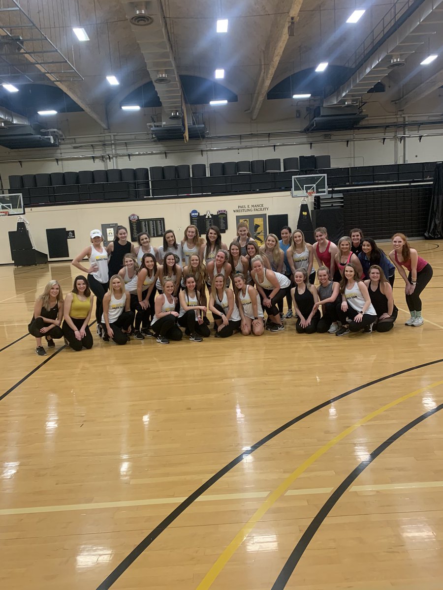 Our first open practice was a huge success! If you missed this one, you still have a chance to attend the next one on March 22nd! Way to work hard today ladies! ✨