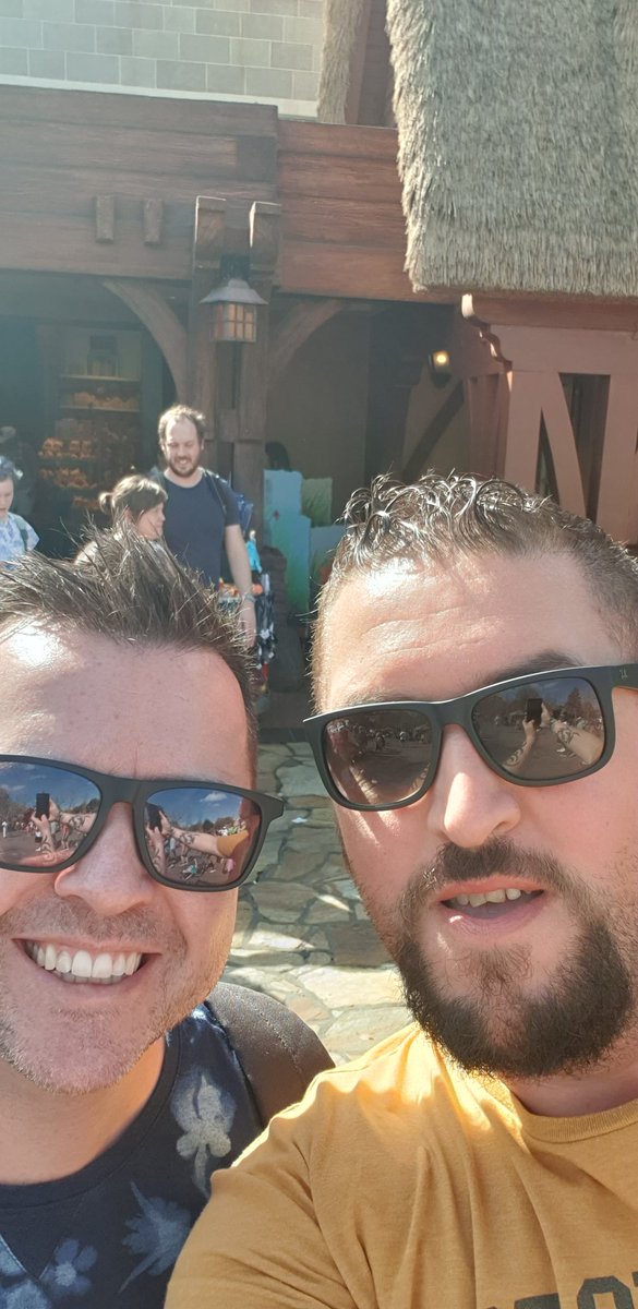 Great to meet <a href="/PeteSnodden/">Pete Snodden</a> in the Magic Kingdom today. What a nice guy. Took loads of time out for a chat. Hope you enjoy Star Wars land tomorrow.