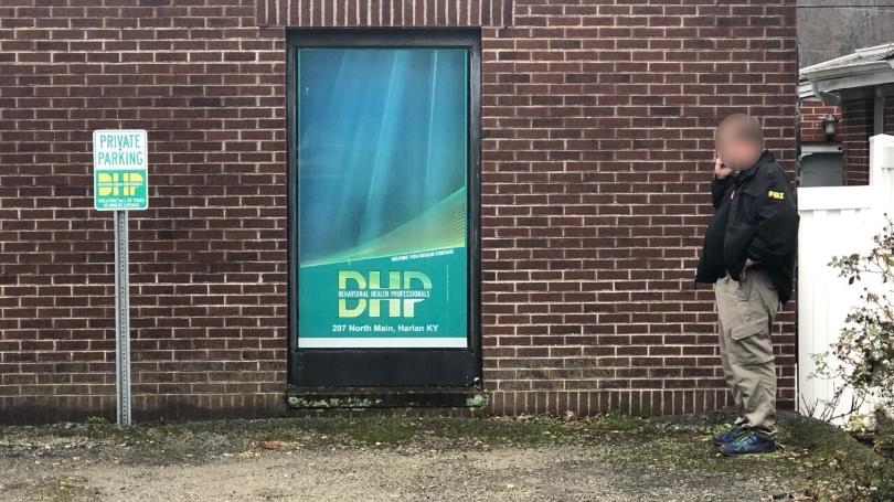 Neil Middleton On Twitter Fbi Police Raid Harlan County Clinic