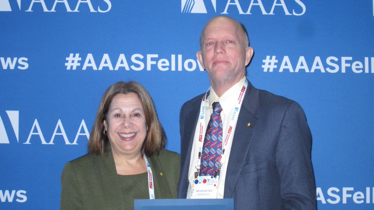 Congrats to CCE Director,  Nick Hud. A few pics from his #AAASFellows induction ceremony!  @VGrassian @ibbgatech @GT_Sciences @GT_CHEM @NSF_MPS