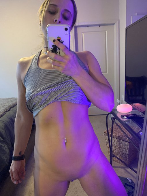 https://t.co/7JKhhLjRw7 &amp; https://t.co/gMe6P926k5 Gonna be a wild night, so get your ass logged in and<a href="/tag/mvsales"class="tags"><span>#mvsales</span></a>