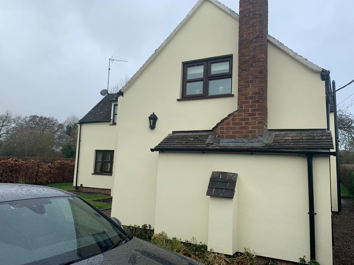 RenderingWp's tweet photo. Scaffolding is now down on this large house in #Dormston, #Worcestershire
This house is now completely insulated externally and rendered in this lovely complimentary colour. @BaumitUKLtd #WorcestershireHour https://t.co/wMjVtekVWf
