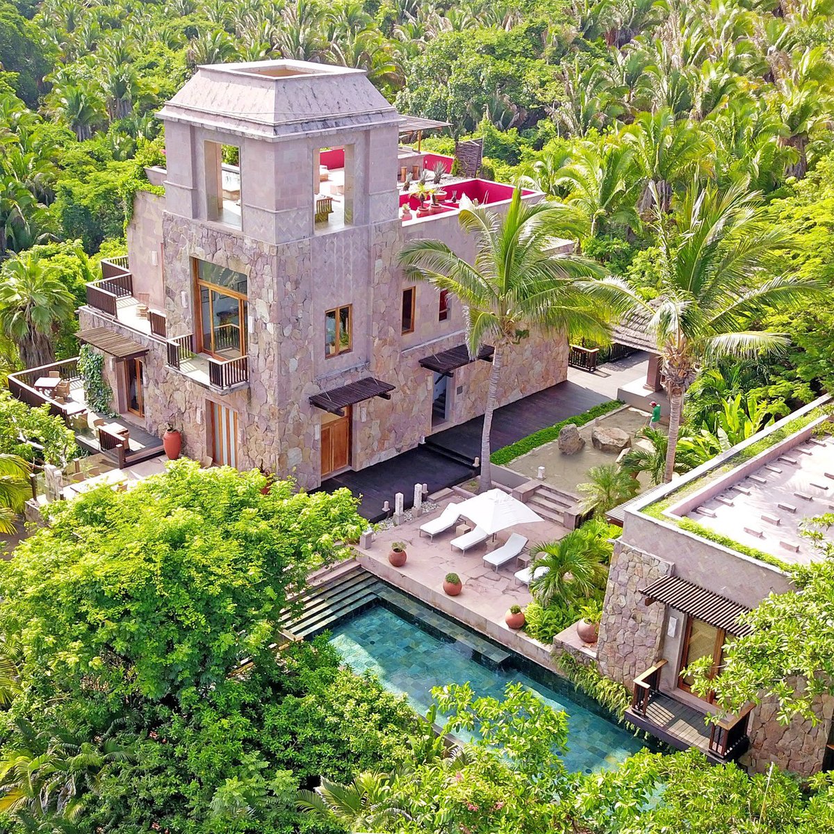 Rodeado por la naturaleza, Imanta es el mejor lugar para re conectarse con el entorno. 

Reserve now: --> bit.ly/imantabook
Tel. +52 (329) 298 42 00 / 

#Puntademita #Mexico #rivieranayarit #virtuoso #travel