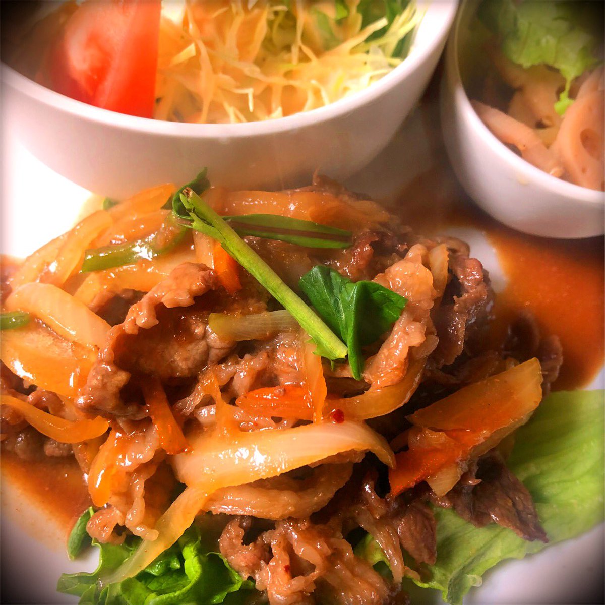 高槻サンライズ カフェ 高槻サンライズカフェのランチでーす 本日は 焼肉定食 でーす コスパ最高なので ぜひお越し下さーい 高槻サンライズカフェ 高槻市 焼肉 ランチ 高槻グルメ 日替わりランチ コスパ最高 840円 高槻ランチ