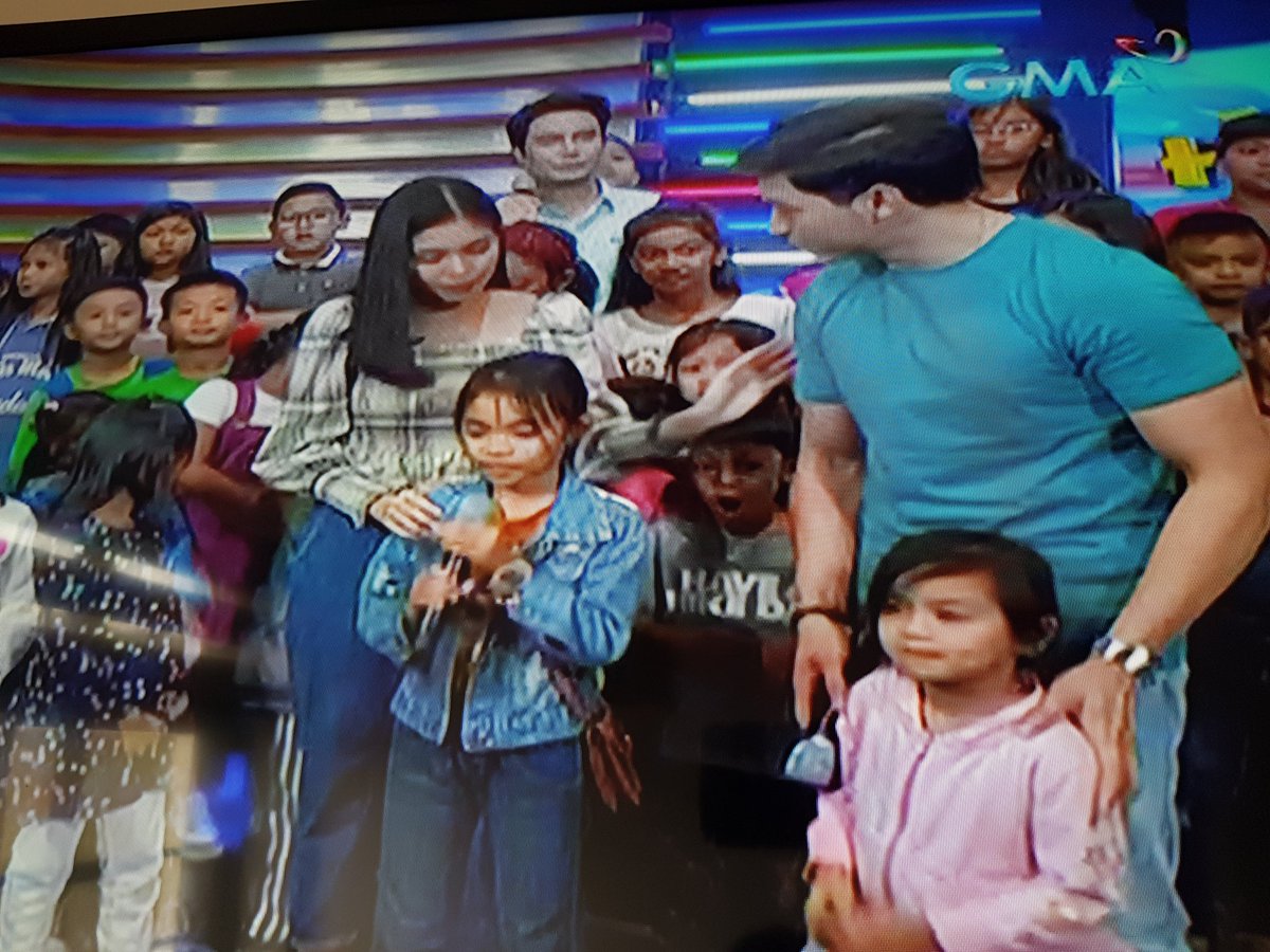 steadfastforU's tweet photo. Hala MAICHARD may mga umuusok na naman ang ilong dyan😂 ctto https://t.co/0ZfRdrWpy5