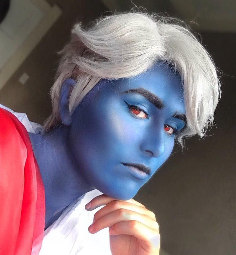 neonbirb's tweet photo. [ THREAD ]

How to trick people into thinking you’re okay at body paint 101 

(from an idiot who paints themselves on the regular) https://t.co/WEFxxGoTwe