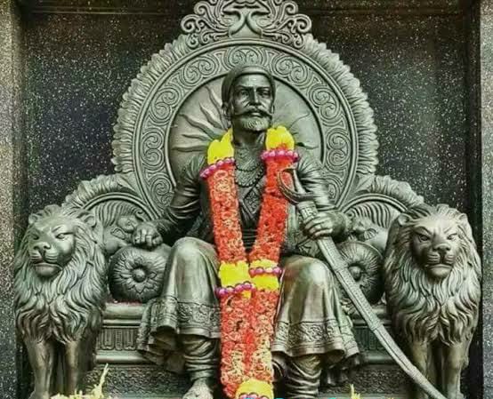 SrBachchan's tweet photo. T 3446 - प्रौढ़प्रताप, पुरंदर गो ब्राह्मण प्रतिपालक, क्षत्रिय कुलभूषण, सिन्हासनाधिश्वर, राजा धिराज, महाराज, योगिराज, श्रीमंत, श्री छत्रपति शिवाजी महाराज की, जय..! जय भवानी, जय शिवाजी... शिवजयंतीच्या हार्दिक शुभेच्छा..!! 
#ShivajiMaharaj #ShivajiJayanti https://t.co/mcFAfQlWMc