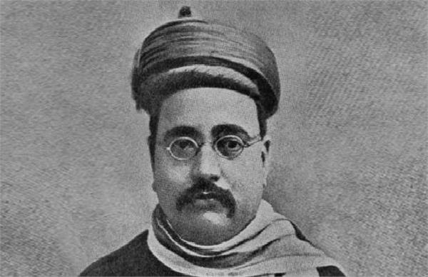 स्वाधीनता संग्राम सेनानी व समाज सुधारक श्री गोपाल कृष्ण गोखले जी की पुण्यतिथि पर उन्हें कोटि-कोटि नमन। सत्य और निष्ठा के मार्ग पर चलते हुए उन्होंने देशवासियों के समक्ष एक आदर्श उदाहरण प्रस्तुत किया था। राष्ट्रहित के लिए उनकी समर्पण भावना युगों-युगों तक स्मरणीय रहेगी।