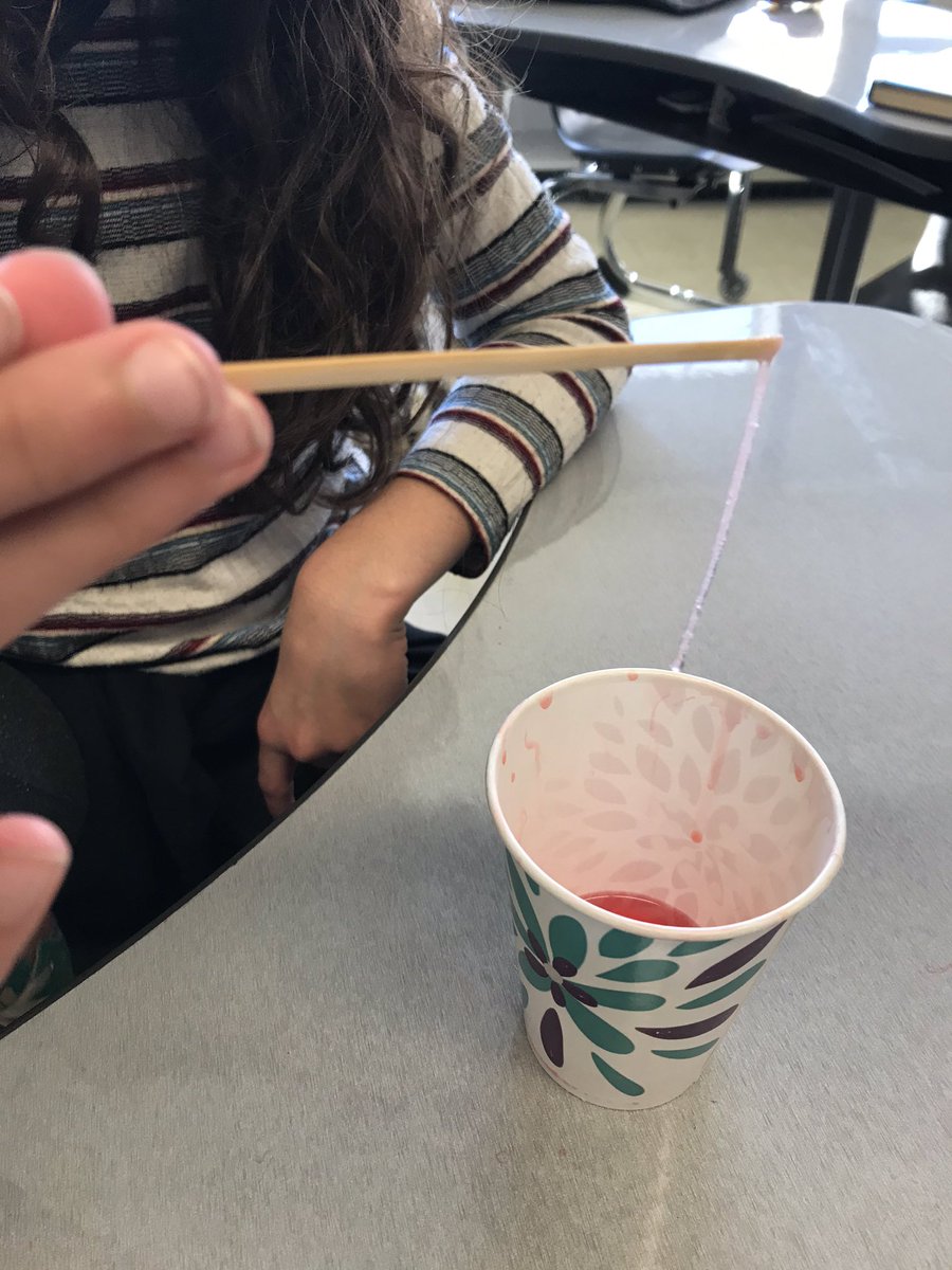 MsRohwer's tweet photo. Extracting strawberry DNA today with help from Genentech. #HSDSteam https://t.co/oufIvP2Cpo