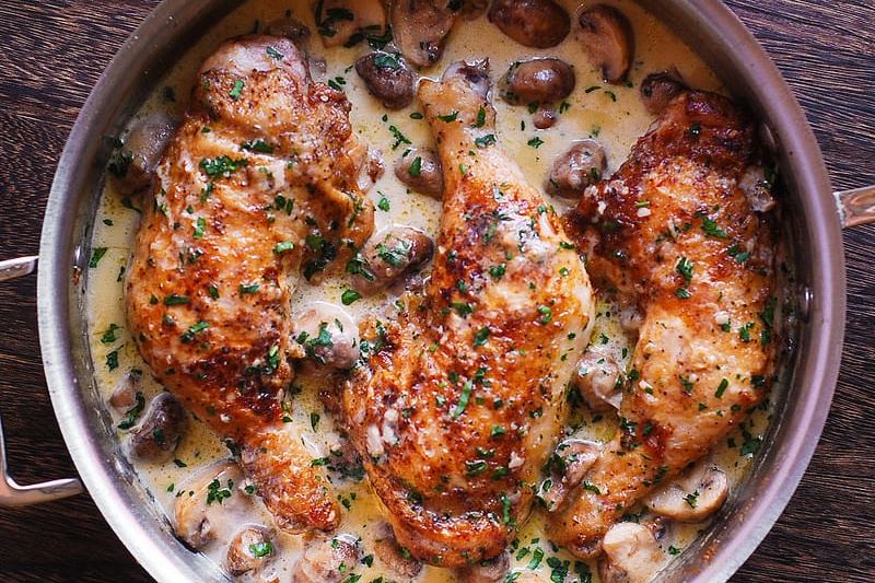 CookLand_info's tweet image. EASY CHICKEN LEGS WITH CREAMY MUSHROOM SAUCE
Full recipe: tinyurl.com/vxsobvh
or
All recipies: smart.bio/cookland
————————————————
#food #cooking #recipe #delicious #baking #cook #pie #foodie #roll #foodporn #dessert #healthy #recipies