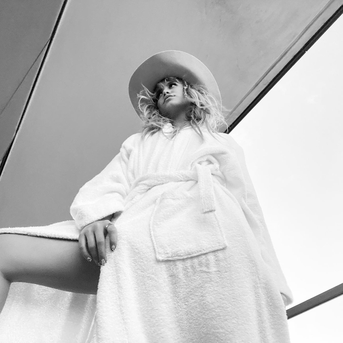 sofiareyes's tweet photo. 🌬🌬🌬🌬🌬🌬🌬🌬🌬🌬🌬🌬 https://t.co/7N8p6cSUq3