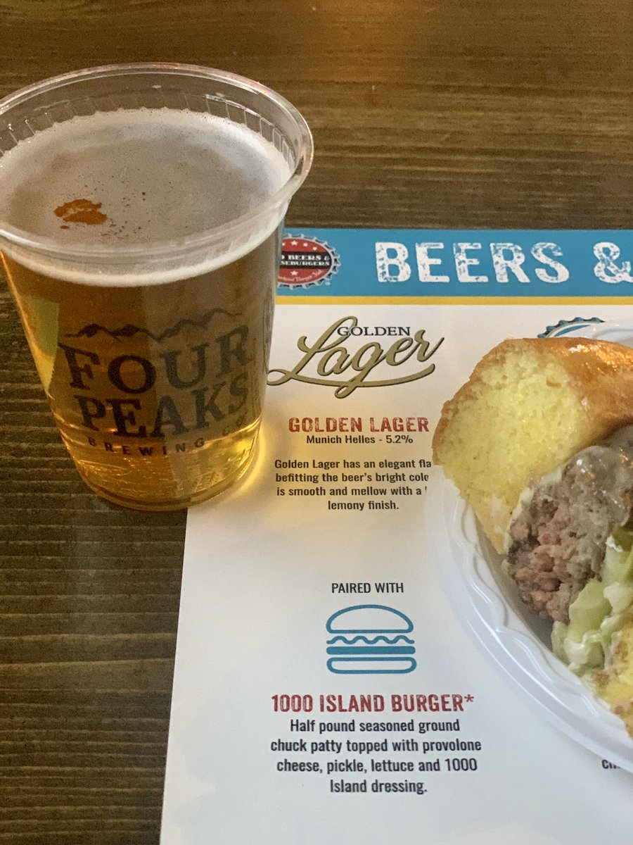 travelsuncorked's tweet photo. π»+ π = β€οΈ
Thanks to @CBSquaredAZ & @fourpeaksbrew for hosting The Perfect Pair #burger & #beer pairing to celebrate the #launch of their CBCB WIT new specialty #brew! πΊπ
#travelsuncorked #coldbeer #beers #cheeseburger #fourpeaks #lager #paleale #hopknot #kiltlifter #cheers https://t.co/msAlHMljK6