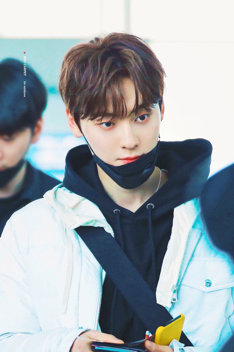 redcarpet_mh's tweet image. 200217 #황민현 #민현 #minhyun