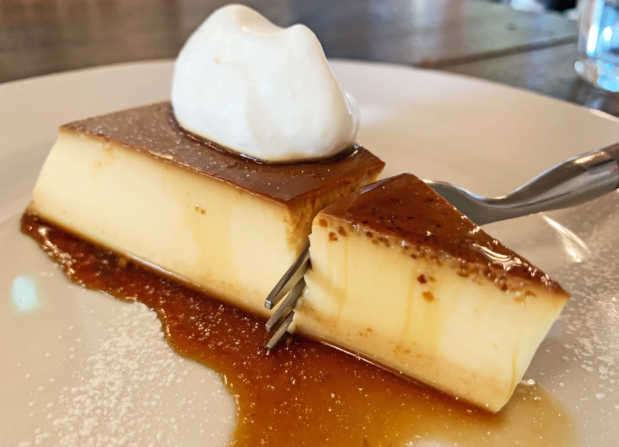 固めが好きな人にオススメ！？固め食感のカスタードプリンを食べられるカフェ！