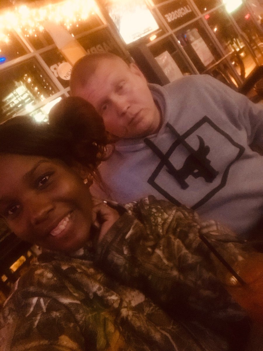 ValakNZozo's tweet photo. Tracey’s ugly date with jake https://t.co/3iO25qdQSP