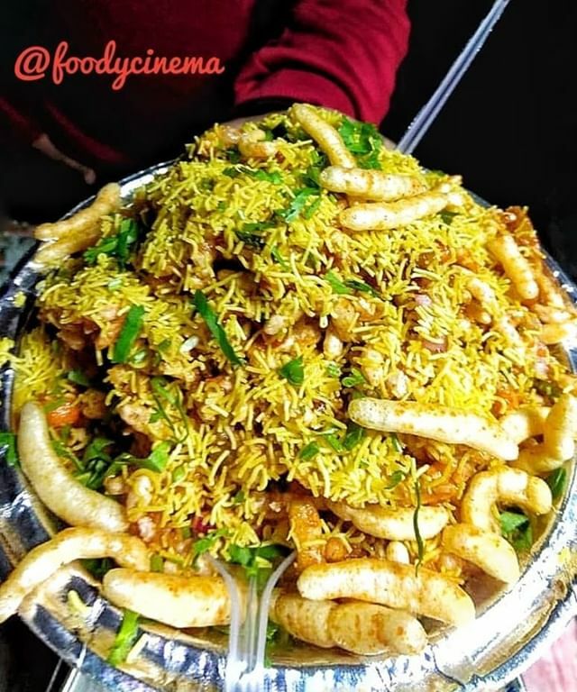 Sev BHELPURI Forever <a href="/nirajzone/">Niraj Sharma 🇮🇳</a>⠀  #sevtamatar #sabji #vegetarian #namkeensev #indorisev #delicioue #easyandquick #instafood #instapic  #sevpuri #instagramers  #foodporn #foodgasm #ChatpatiSev #Sevgram #SevIsLife #sevindore #SevingSev #SevBhujiya