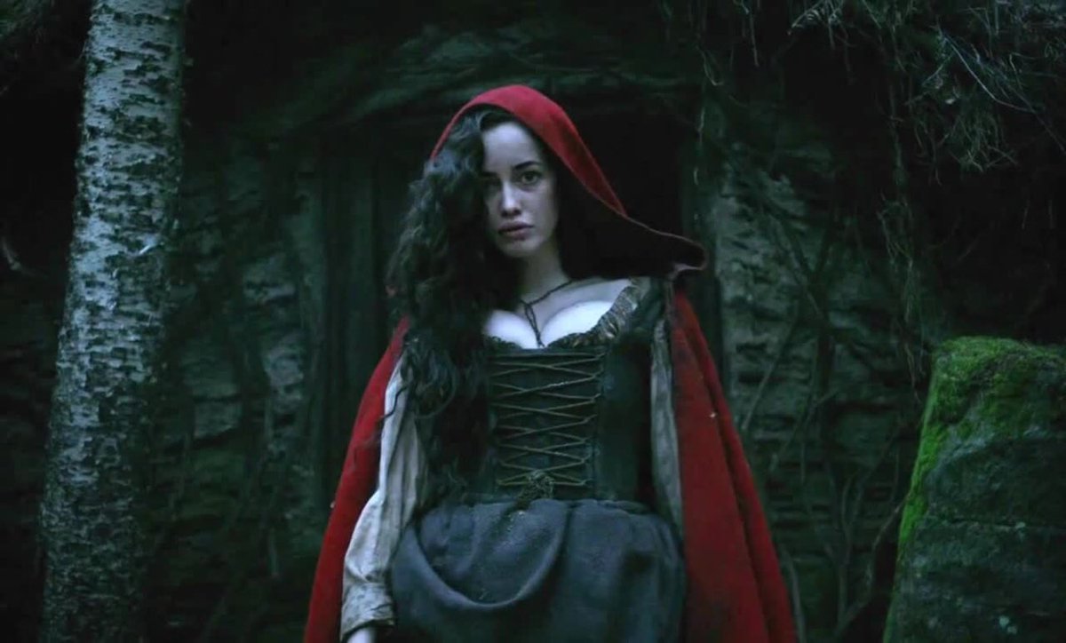 Sarah Stephens as the Young Witch - The Witch (2015)