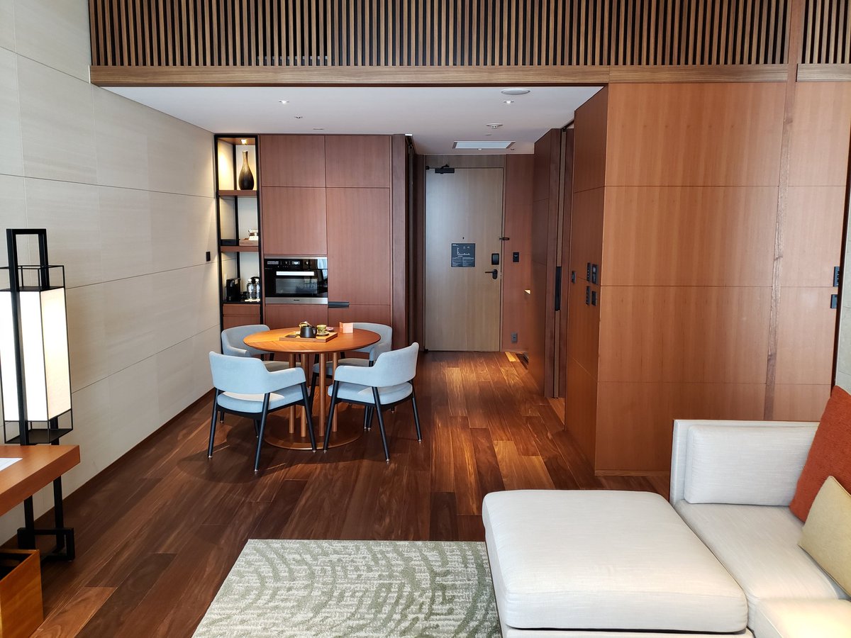 TripPlusTravel's tweet photo. This one should be one of the best hotels in Okinawa, Japan!! Thank you @hyattregency @Hyatt Seragaki Island for upgrading me to the Regency Suite!! ^Randy #hyatt #hyattregency #seragakiisland #okinawa #japan #regencysuite #vacationmode #travelphoto #travelholic #tripplus https://t.co/NOLkIiPx6j