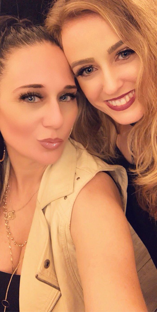 JitzMomma's tweet photo. #BadGyals Night Out 🔥🔥🔥 https://t.co/KiOB3yaqDT