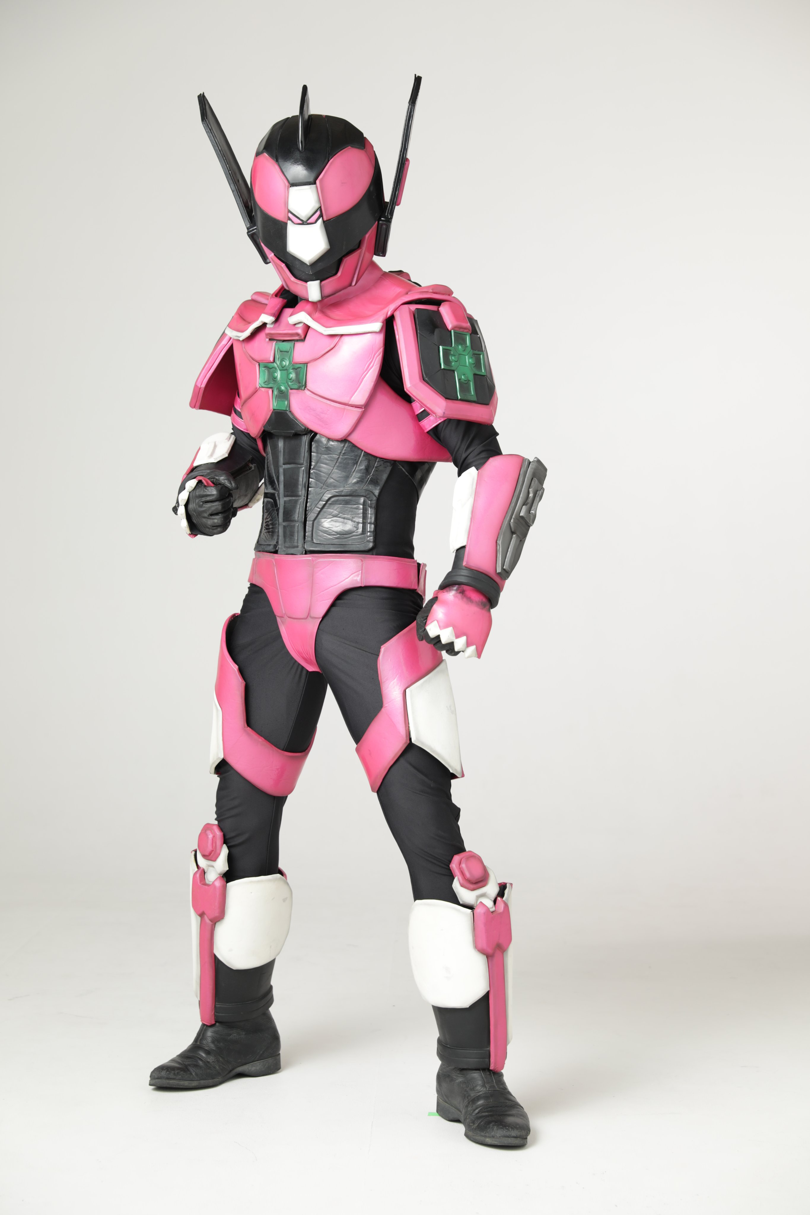 感謝の声続々！ TOYSBIAN/TIGERHEADROBOT ケムール人 ピンク その他