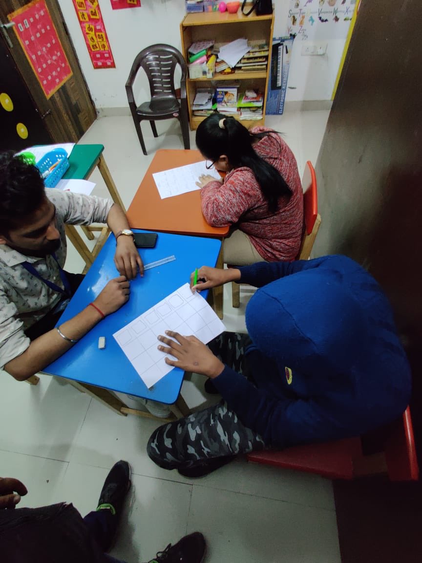 SmediaAim's tweet photo. Learning shapes AEMP class @margshree4kids, Noida
#aims #aimsmedia #aimsproduction #learningshapes #organicshapes #shapes #teachingshapes #mathematical #lineandshapes #spellings #writing #practicewords #margshree4kids #noida #UP #uttarpradesh #specialneeds #specialchildren https://t.co/pUOqg4ATS9