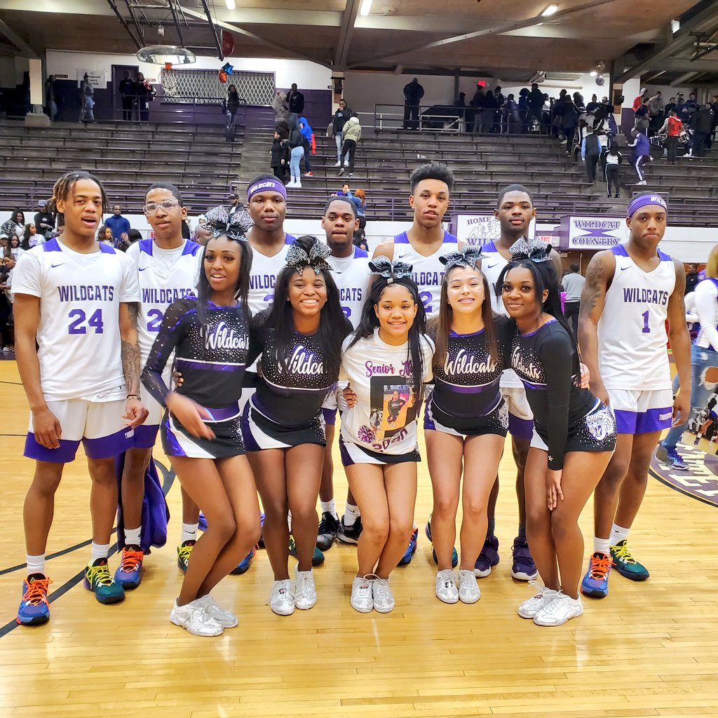 TTHSCheer's tweet photo. On this Senior Night, we thank YOU!!!

CONGRATULATIONS CLASS OF 2020 https://t.co/EmdOujYuwi