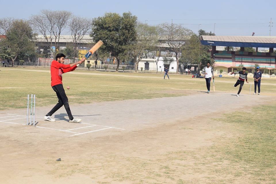 ITSEduGroup's tweet photo. #SPORTS_ATHLETIC_MEET_2020
“The moment of victory is much too short to live for that and nothing else.”
More info: https://t.co/btqAYGqLcK
The Day 02 of @ITSMohanNagar #megasports fest for #BBA & #BCA students began with the much anticipated #Semifinal & #FinalRounds of #matches https://t.co/ePxbTdjPSj