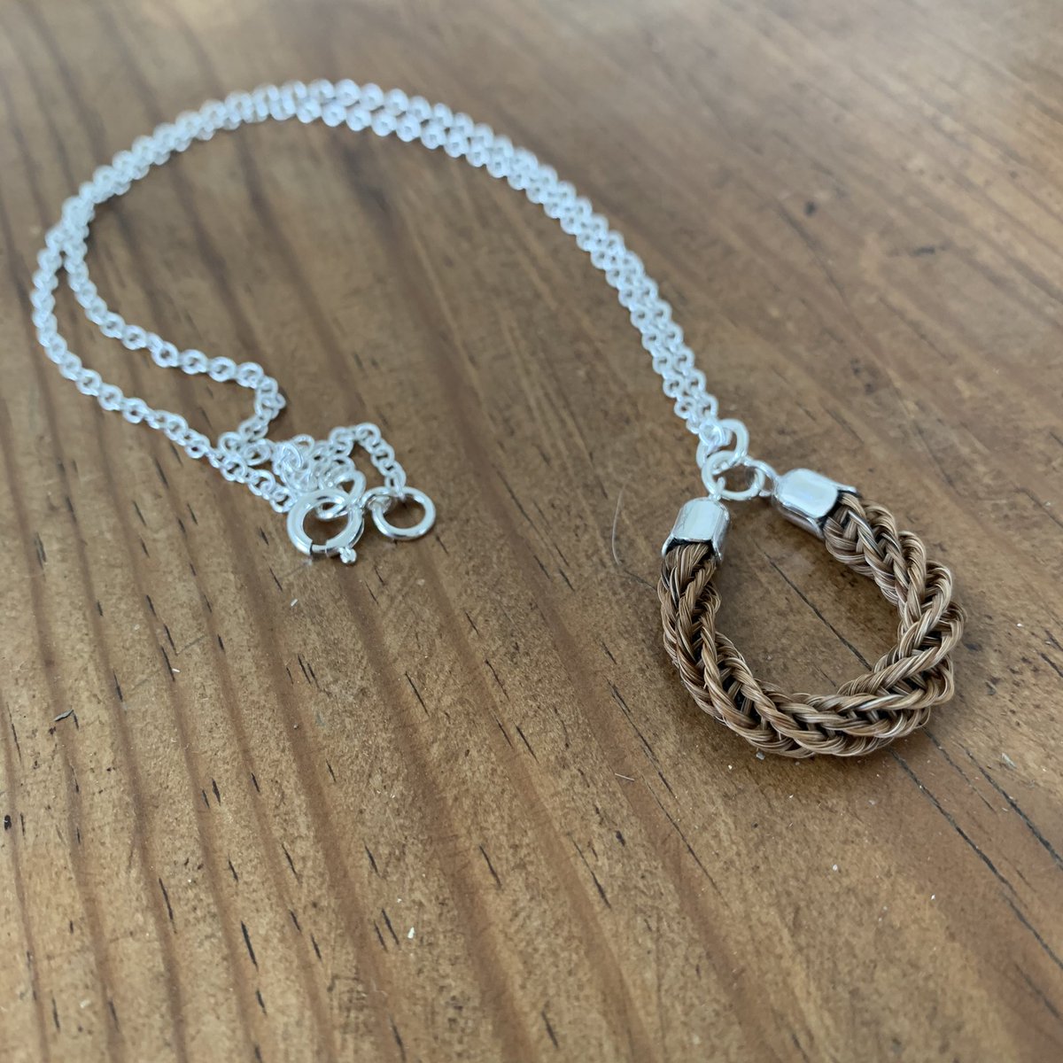 🎉GIVEAWAY 🎉 you can win one of these horsehair necklaces made using your OWN horses hair 😀Click on the link to sign up by end of 19th February and the competition details will be emailed to you 20th February! subscribepage.com/tailend20