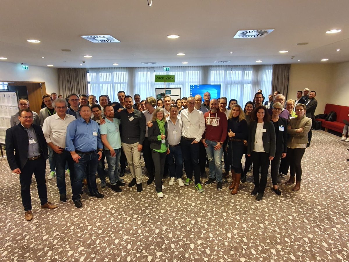 erich_erichsen's tweet photo. #kollegenforumdatevandersdenken #steuerberatergemeinsamstark #datev #kollegenforum ... heute Abschlussveranstaltung der #Kooperationskanzleien. Wir halten für die #Datev #kollegenforen ab und versuchen Berufskollegen in die digitalen Welt zu bringen #datevandersdenken #digitator https://t.co/q2l8HI0uTc