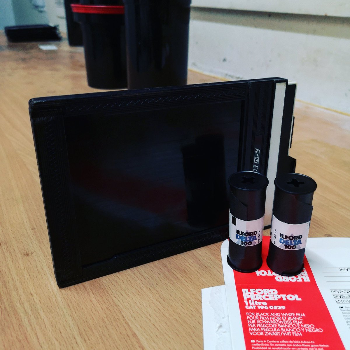 wolvcollphoto's tweet photo. Getting ready to process some @ilfordphoto #delta100 #120 &amp; #5x4 negs on a quiet day in the processing room  using #perceptol 🎞️🎞️🎞️ #finegrain #whengrainmatters https://t.co/ZA9IjJDOZr