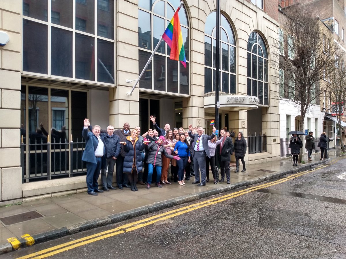 NHS_ELFT's tweet image. Raising the Rainbow flag outside ELFT'S HQ to mark the LGBTQ+ month of February. Support and solidarity for all our communities @ELFT_LGBTQ @DrGilluley @FionaLord3 @Bailey_NHS @SimonSLT @OlgaOsokina2 @NavinaEvans @MarieGNHS @ELFTAbility @elft_bame @ElftWomen @Tanyamcarter