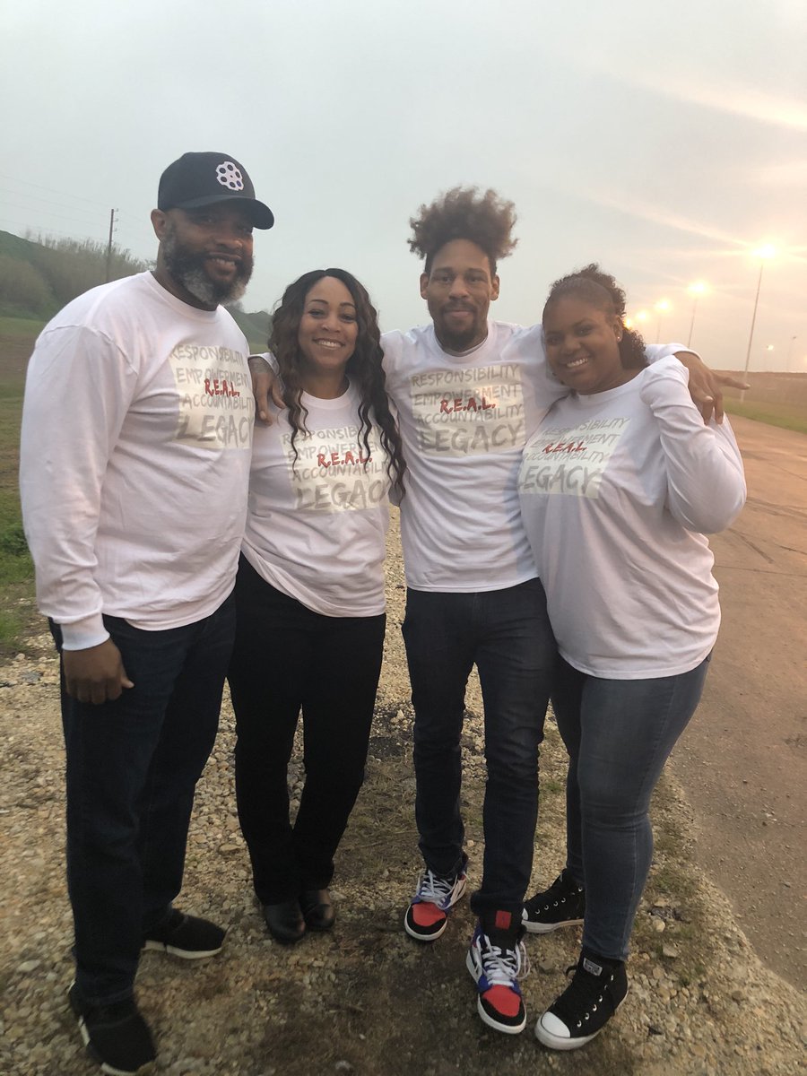 ccalhoun_tsf's tweet photo. Yesterday we finished another prison workshop at Hutchins here in Texas. My heart was so full. ❤️ I don’t think there are enough words to truly express how amazing and uplifting this was to my soul. The men at Hutchins will forever hold a spot in my heart. https://t.co/P9zGFvefu9