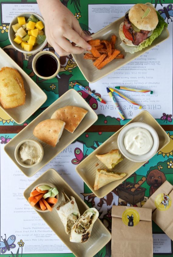 Looking for a great location for delicious half term food with the kids? Look no further.. Our Little Foodies menu is tailor made for your little people! 👧 👦
#kidsmenu #halftermfun #yummy