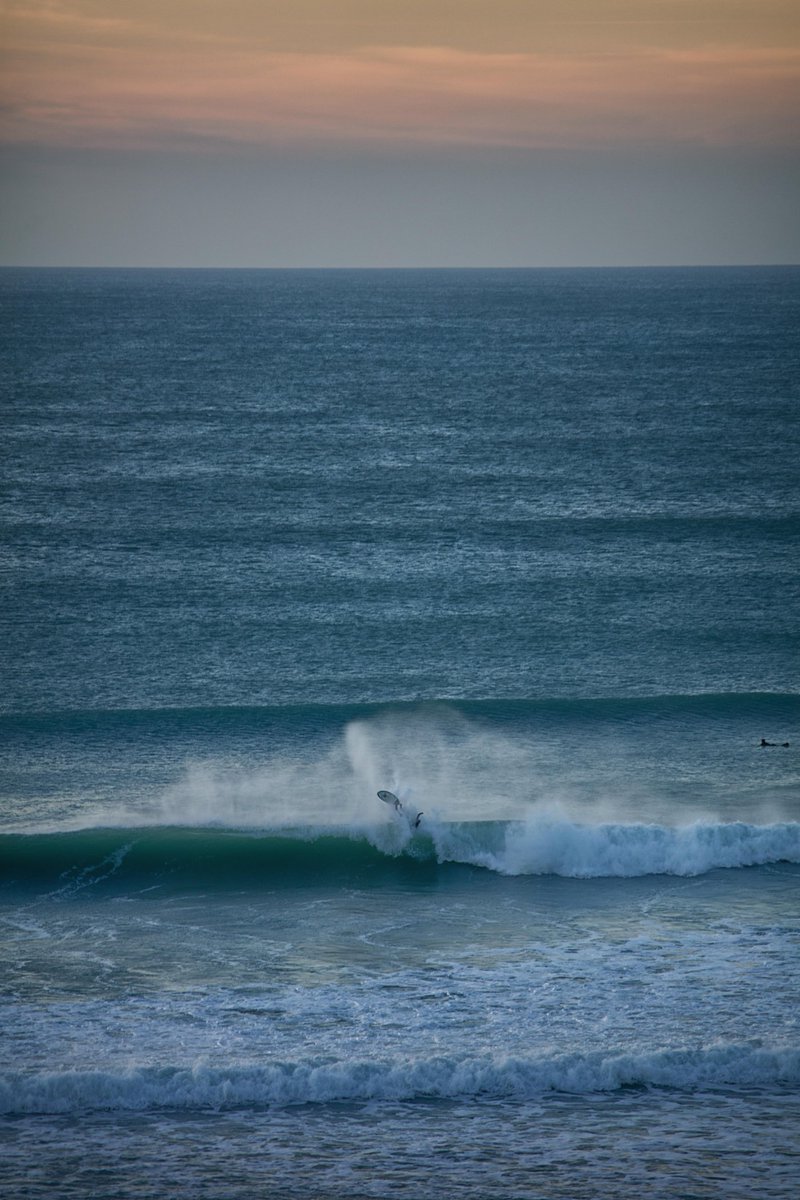 jampublic's tweet photo. Embrace that mid week wipe out, cliff top views in Watergate Bay.
#phaseFOTO #watergatebay #cornwall #canon5dsr https://t.co/6HDndlql7K