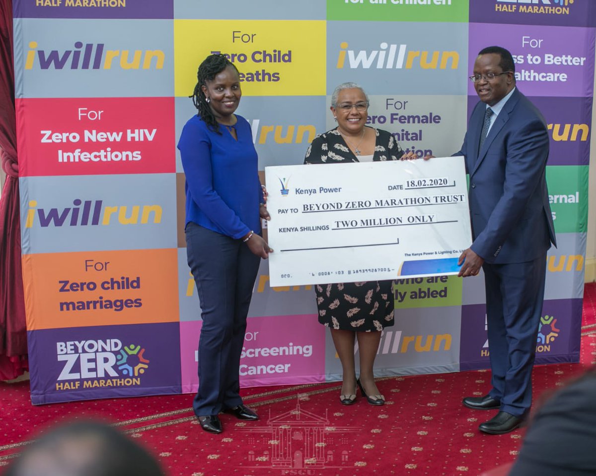 KenyaPower's tweet photo. First Lady Margaret Kenyatta receives a cheque of Kshs. 2 Million from MD &amp; CEO Mr. Bernard Ngugi and Communications Officer Mary Gatheca at Statehouse.  #BeyondZeroKenya. ^KK https://t.co/eZcpOP3N0Y